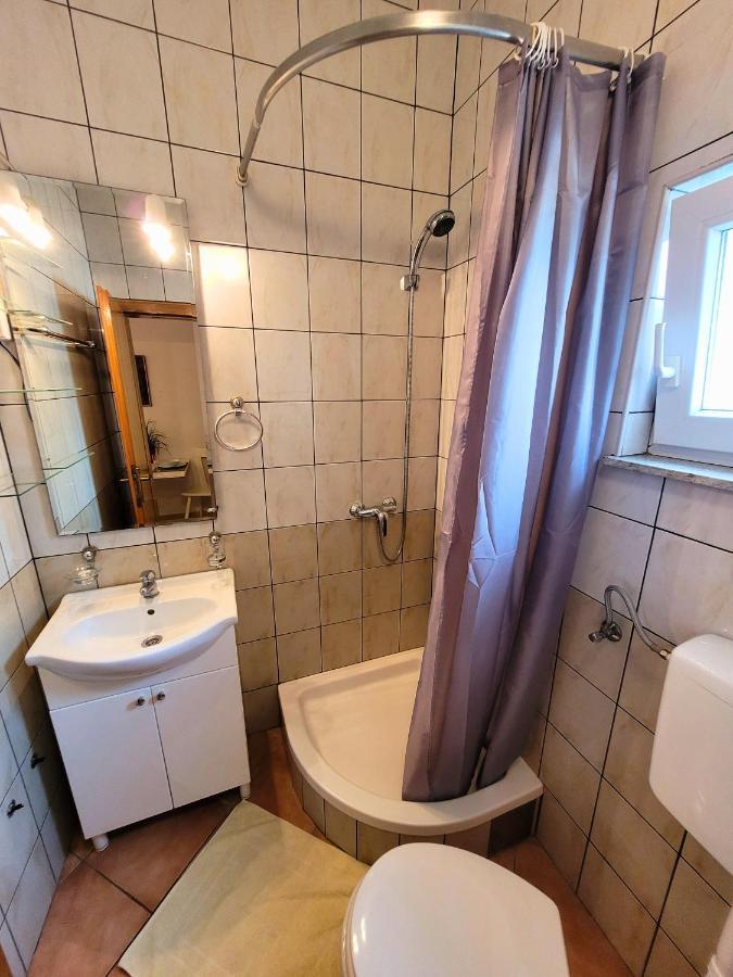 Apartment Jelena Vir Esterno foto