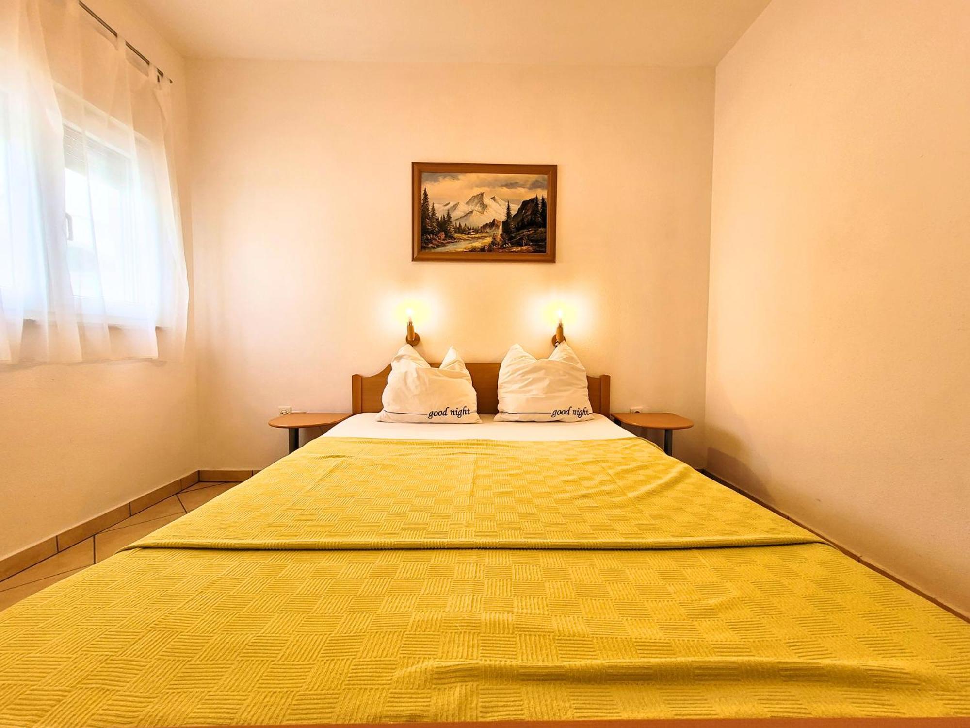 Apartment Jelena Vir Esterno foto